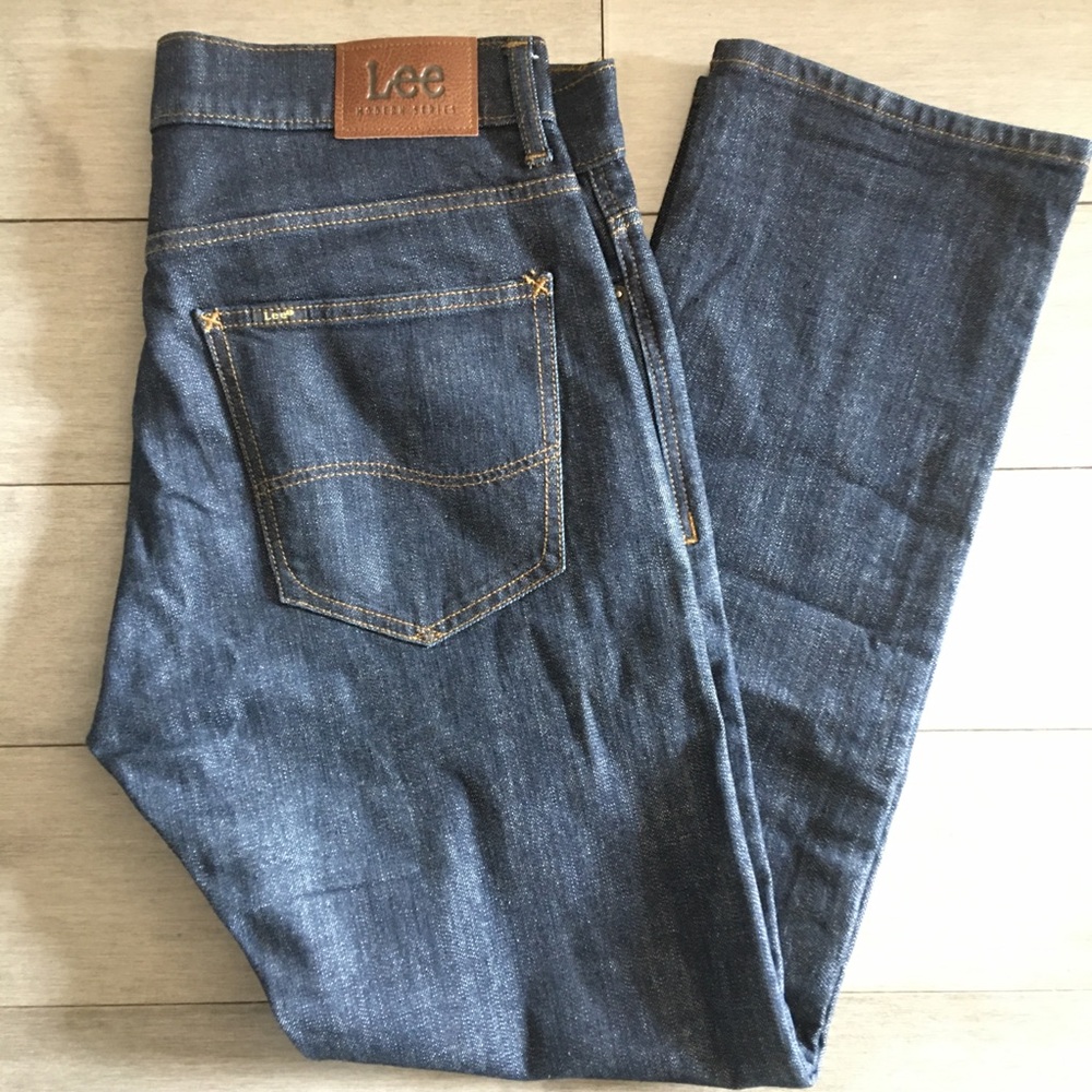 PREOWNED LEE MENS JEANS L231 SLIM FIT TAPPED LEG W33”x30”L LIKE NEW